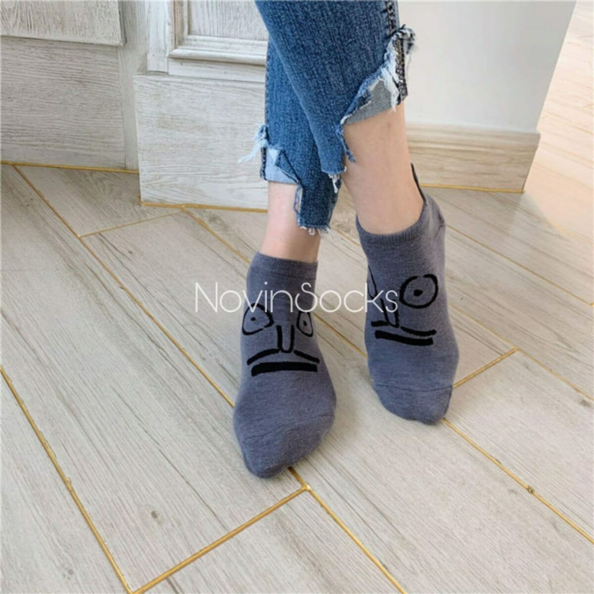 photo_2020-11-01_18-39-23 جوراب مچی شکلک - زغالی - تصویر 1