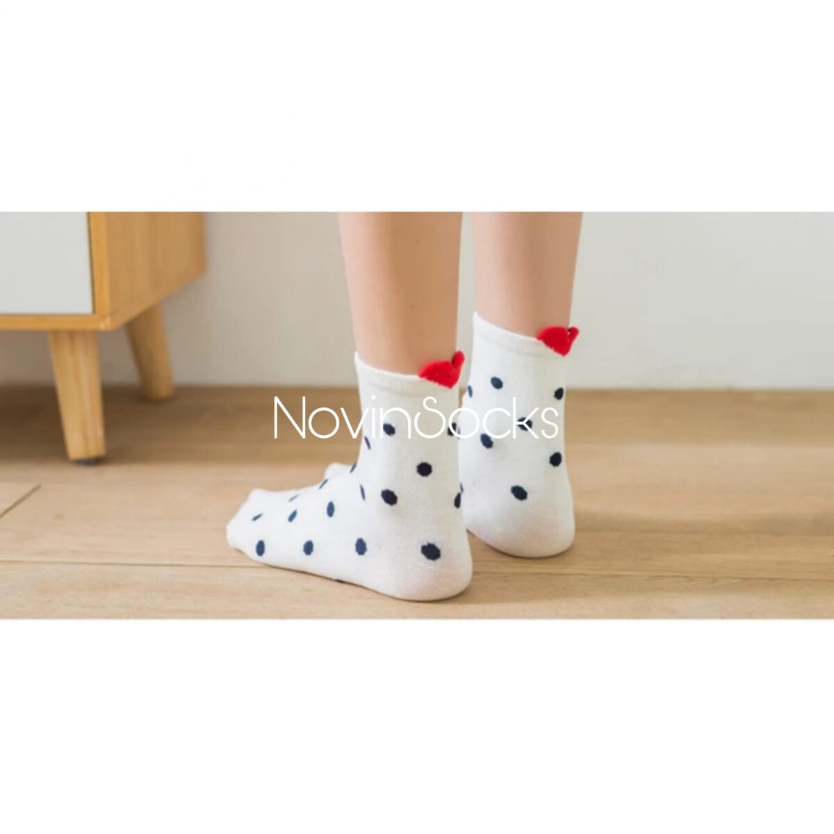 PicsArt_11-08-08.43.57 جوراب ساقدار پشت قلبی - خال خالی (محصول لک دارد) - تصویر 1