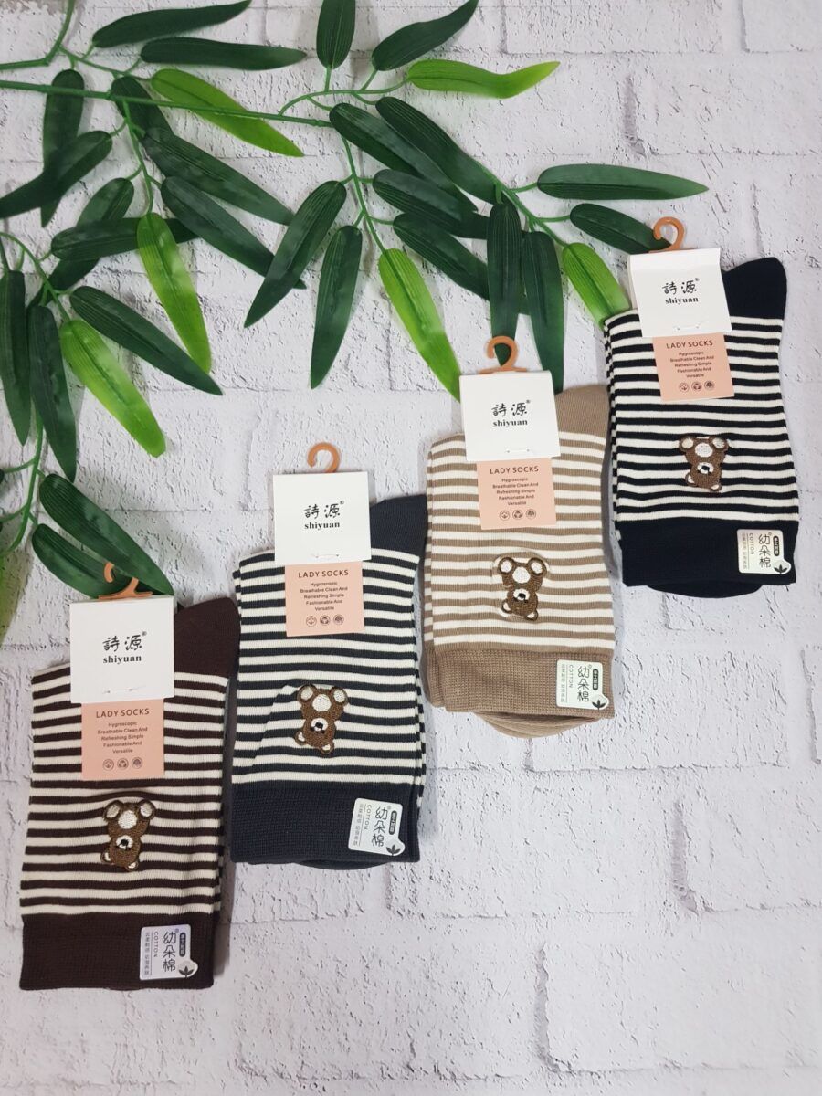 ۲۰۲۴۱۲۱۶_۱۷۲۵۰۹ جوراب ساقدار راه راه خرسی کد 1438 وارداتی - تصویر 1