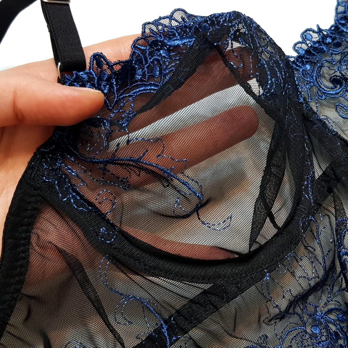 0b4ba27da5446c282faaddc6e4d6a112c66fd94c_1736183990 ست شورت و سوتین برتا فنردار کد2088-QB مشکی - تصویر 3