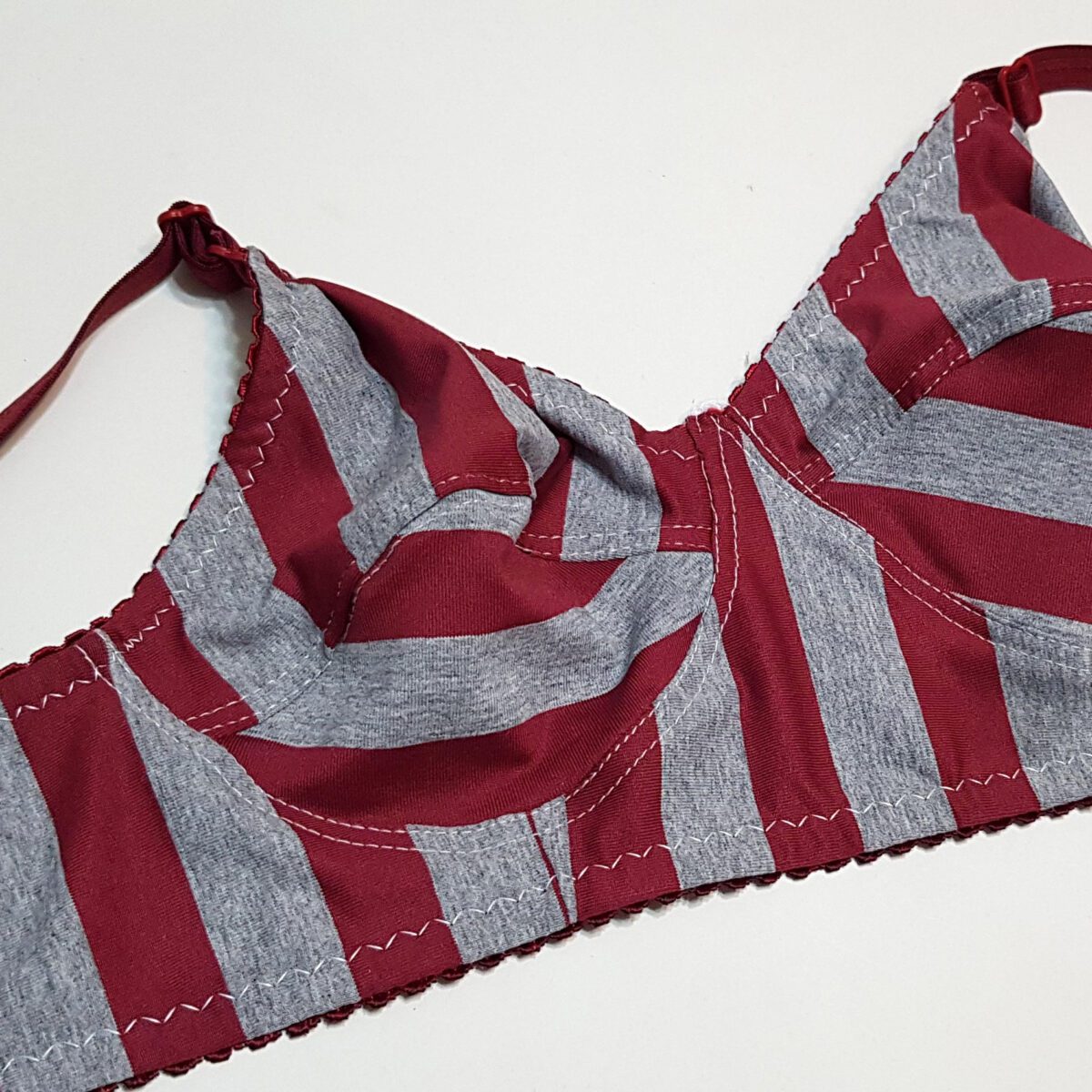 7b4578bdec28a0d0c3f3e83edee54ca68916d186_1713824549 سوتین راه راه بدون فنر کد 103013 - تصویر 4