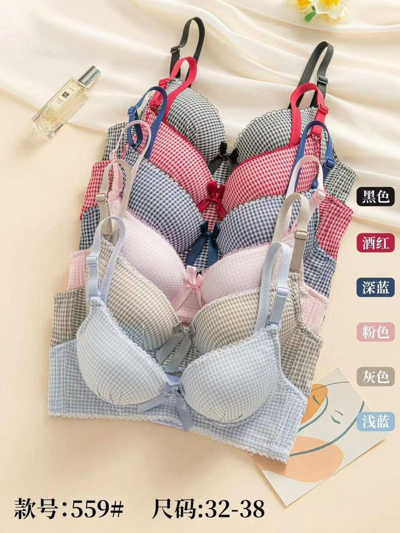 IMG_20250602_131034_103 سوتین اسفنجی بدون فنر کد 1704 - تصویر 1