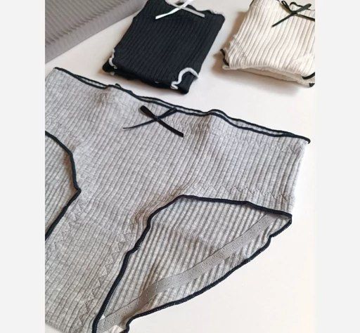 -2147483648_-216103 شورت کبریتی لب فر کد 1857 (95درصد نخ )سایزXL - تصویر 1