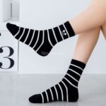 جوراب ساقدار طرح میکی موس - تصویر 6