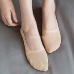 جوراب کالج سوزنی طرح گلوریا - تصویر 10