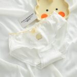 شورت زنانه سفید_لیمویی - تصویر 4