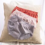 شورت طرح شبنم XL ( مناسب سایز 38 الی 42)