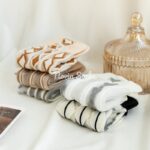 جوراب مچی شیشه ای طرح هندسی - تصویر 4