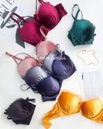 ست شورت و سوتین مخمل سایز 70 (محصول لک دارد)