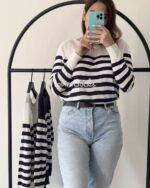 بلوز بافت زمینه سورمه ای با راه راه سفید - تصویر 3