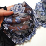 ست شورت و سوتین برتا فنردار کد 2420-BT مشکی با گل آبی - تصویر 2