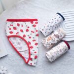 شورت زنانه نخی کد 1805 (طرح و رنگ رندوم )