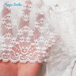 ست شورت و سوتین زنانه شاندرمن مدل فنردار گیپور گلدار کد 5080-2464-03